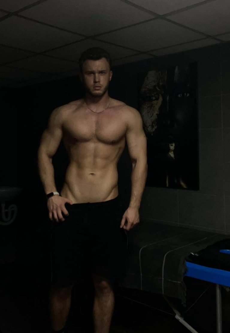 a27bf978-3d6a-49a0-b807-81cd5311605e