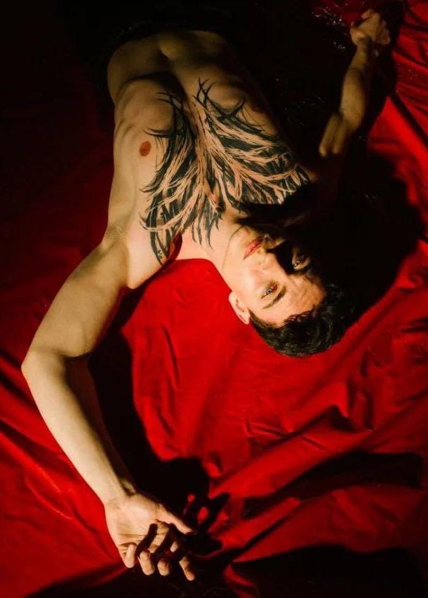 гей эскорт москва malchiki po vyzovu